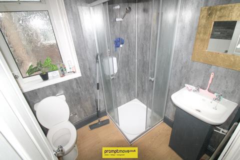 undefined, 5 Russell Street Luton LU1 5AE