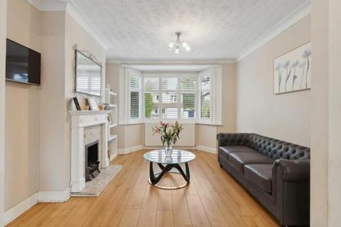 undefined, Hilbert Road, Cheam,
