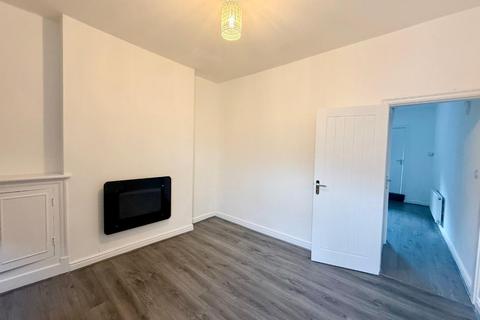 2 bedroom terraced house to rent, Turner Street, Stoke-On-Trent ST1