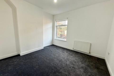 2 bedroom terraced house to rent, Turner Street, Stoke-On-Trent ST1