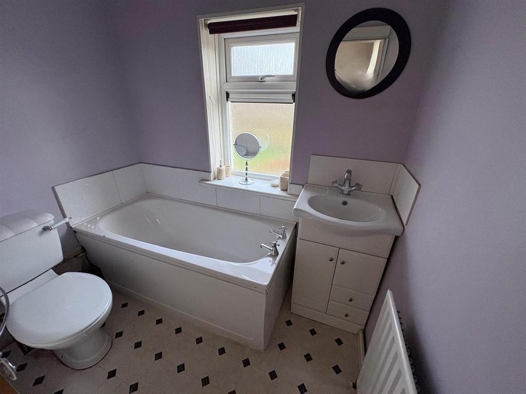 Bathroom.jpeg