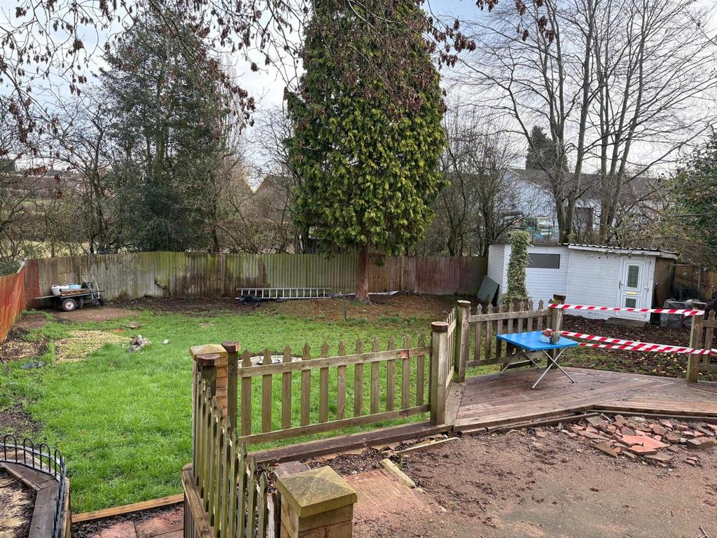 Rear garden patio.jpeg