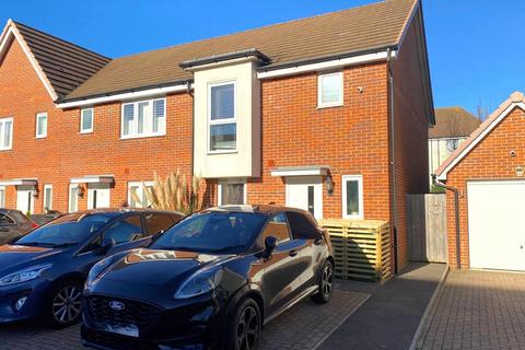 3 bedroom end of terrace house for sale, Cooper Drive, Wick, Littlehampton