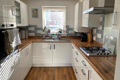 3 bedroom end of terrace house for sale, Cooper Drive, Wick, Littlehampton