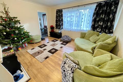 undefined, High Street, Luton, Bedfordshire, LU4 9LJ