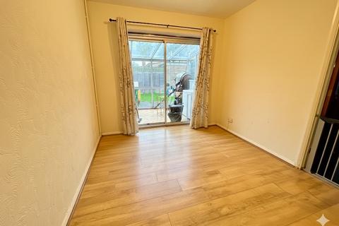 undefined, High Street, Luton, Bedfordshire, LU4 9LJ