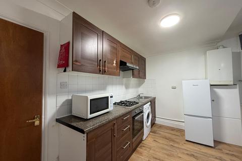 undefined, Ballards Lane, London N12