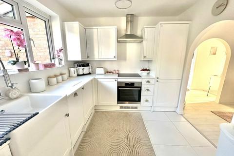 undefined, Turnville Close, LIGHTWATER GU18