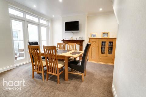 undefined, Park Avenue, Orpington