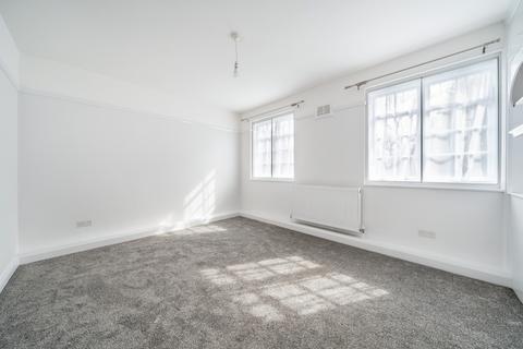 3 bedroom flat to rent, Lyttelton Road, London, N2