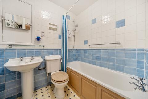 undefined, Heralds Place, London SE11