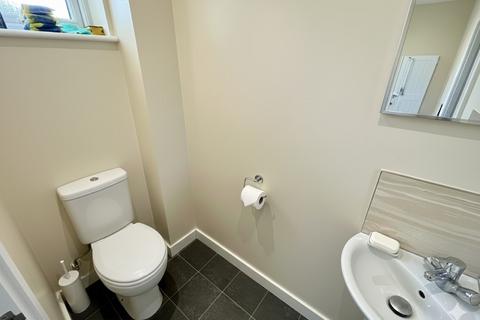 undefined, High Street, Luton, Bedfordshire, LU4 9LJ