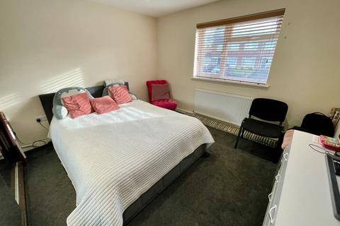 3 bedroom detached house for sale, High Street, Luton, Bedfordshire, LU4 9LJ