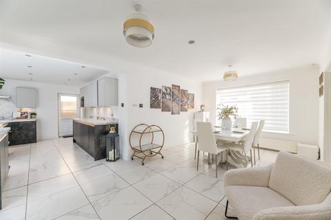 undefined, Willow Court, Pool In Wharfedale LS21