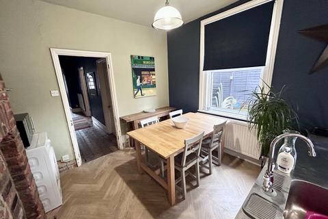 3 bedroom semi-detached house for sale, Carisbrooke Road, Newport