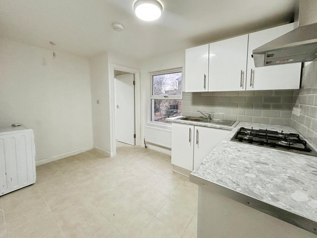 Kitchen 3