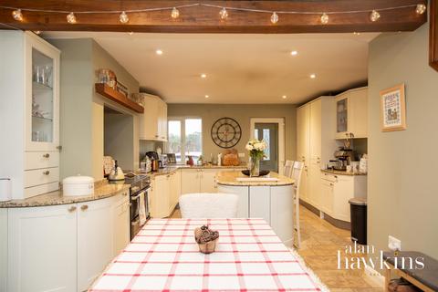 3 bedroom semi-detached house for sale, Horns Lane, Broad Town SN4 7