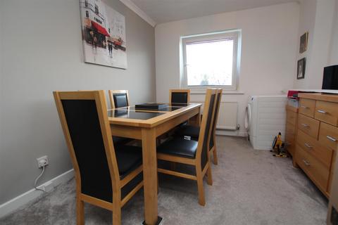 undefined, Birch Grove, Eastleigh