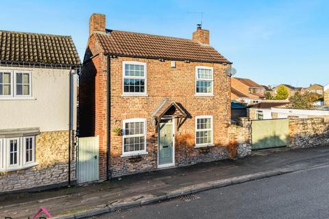 3 bedroom house for sale, Low Street, South Milford, Leeds