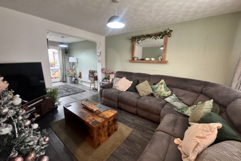 3 bedroom semi-detached house for sale, Chestnut Gardens, Manchester
