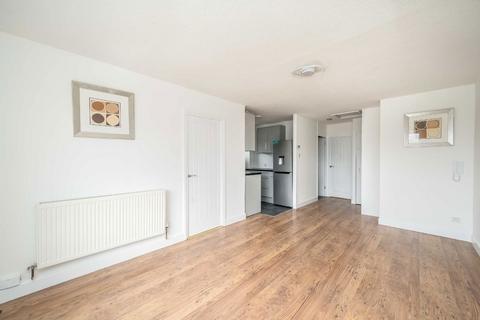 undefined, Crusoe Road, Mitcham CR4