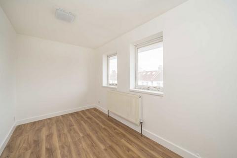 undefined, Crusoe Road, Mitcham CR4