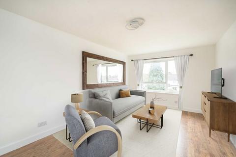 undefined, Crusoe Road, Mitcham CR4