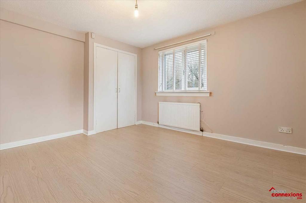 Bedroom One (3)