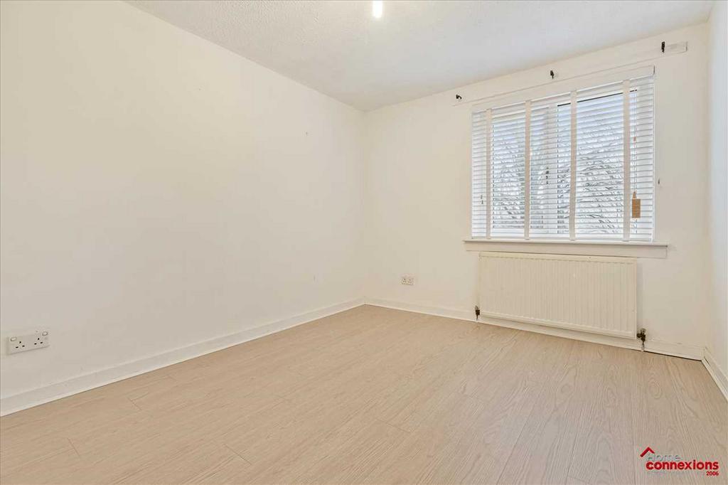 Bedroom Two (1)