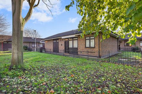 undefined, Chisledon Walk, London E9