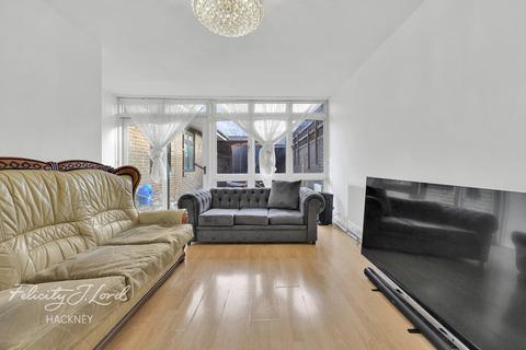 undefined, Chisledon Walk, London E9