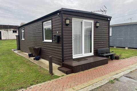1 bedroom chalet for sale, Marine Parade, Sheerness ME12