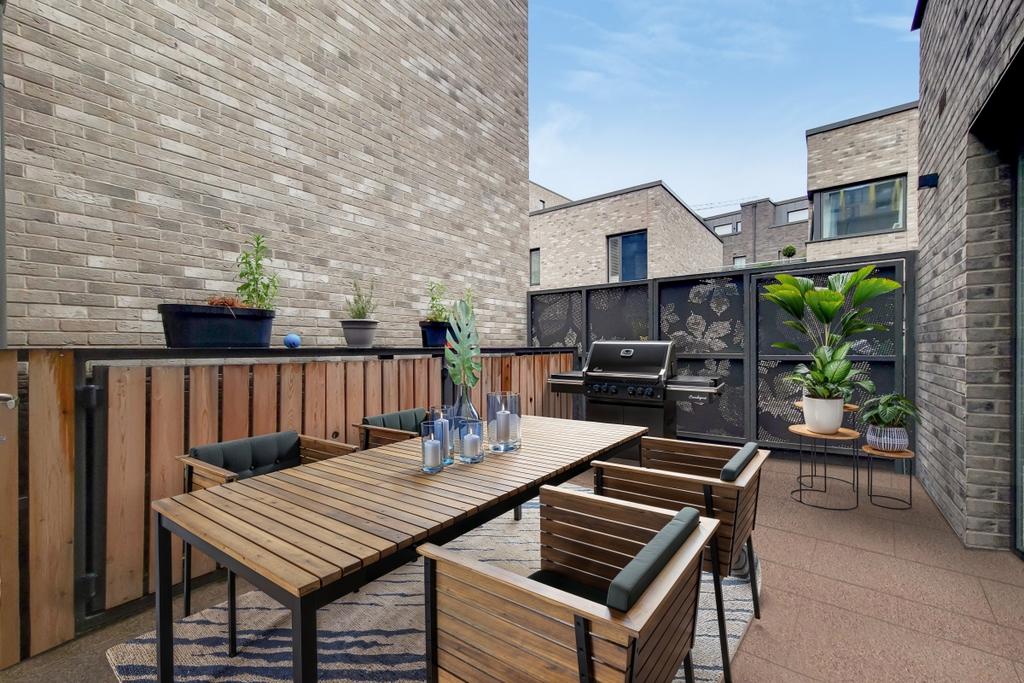 Property 289 E 6 P...