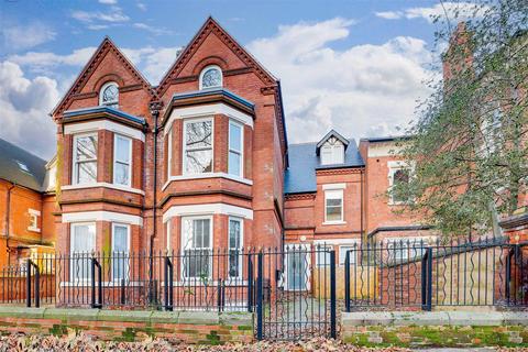 Forest Road West, Nottingham NG7
