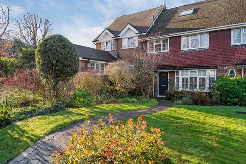 undefined, Wakehams Hill, Pinner Village, HA5