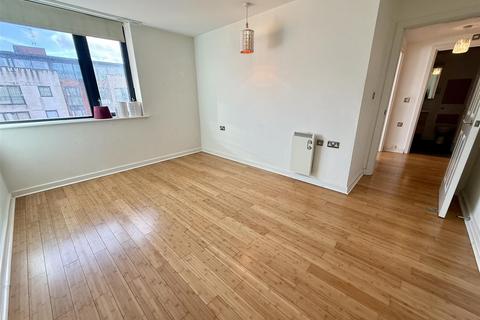 2 bedroom apartment to rent, Rea Place, Birmingham, B12 0NP