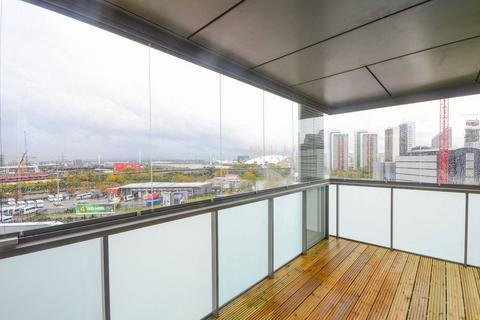 undefined, New Village Avenue, Poplar, London, E14