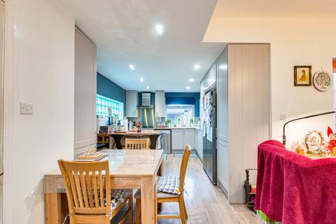 5 bedroom semi-detached house for sale, St Benets Road, Southend-On-Sea, SS2