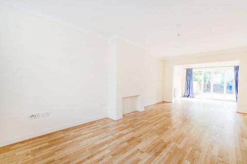 undefined, Holyrood Avenue, Harrow, HA2