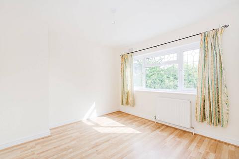 undefined, Holyrood Avenue, Harrow, HA2