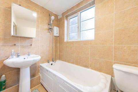 undefined, Kings Drive, Wembley, HA9