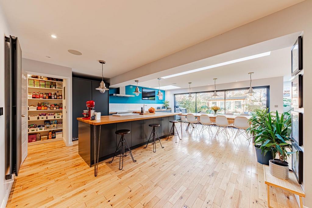 Living Room/Dining Room/Kitchen (1)