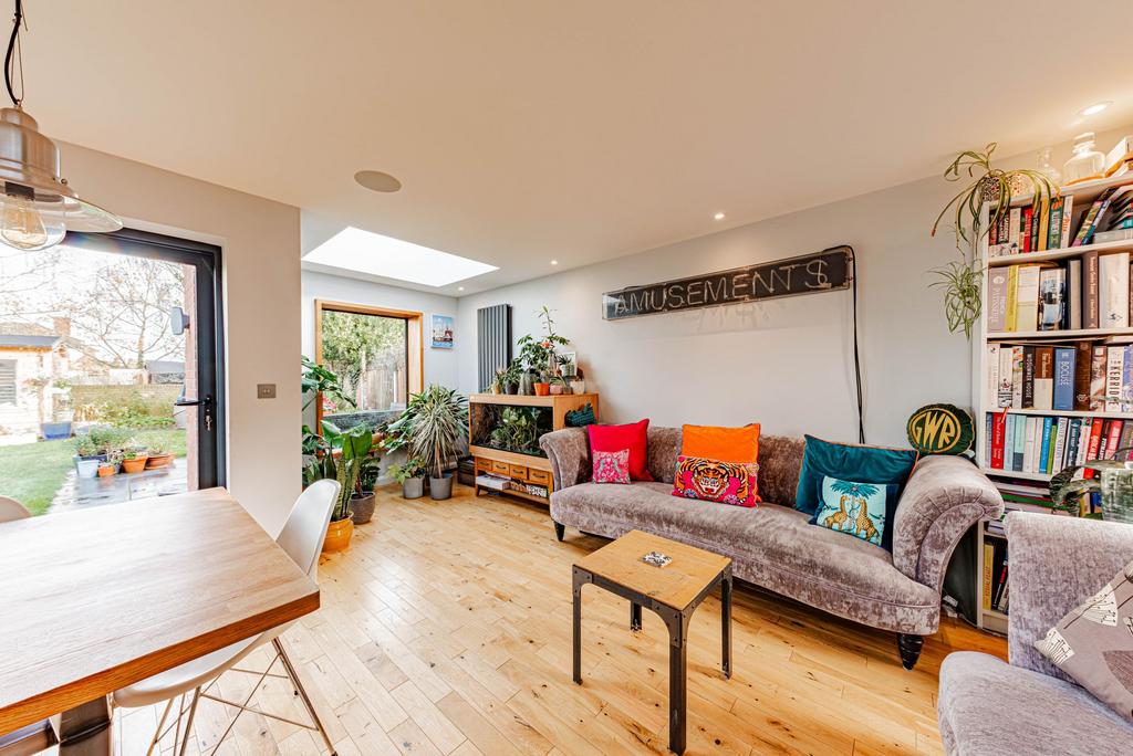 Living Room/Dining Room/Kitchen (7)
