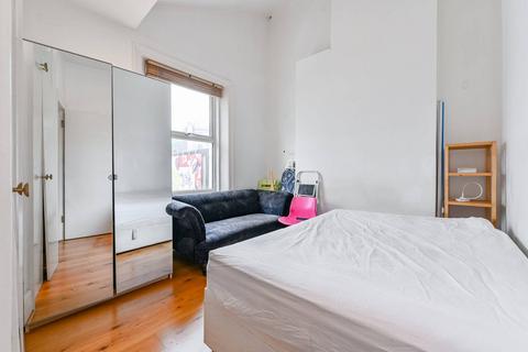 2 bedroom flat to rent, Praed Street, Paddington, London, W2