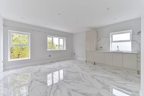 3 bedroom flat to rent, Elm Road, Sutton, Wallington, SM6