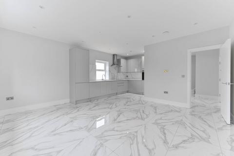 3 bedroom flat to rent, Elm Road, Sutton, Wallington, SM6