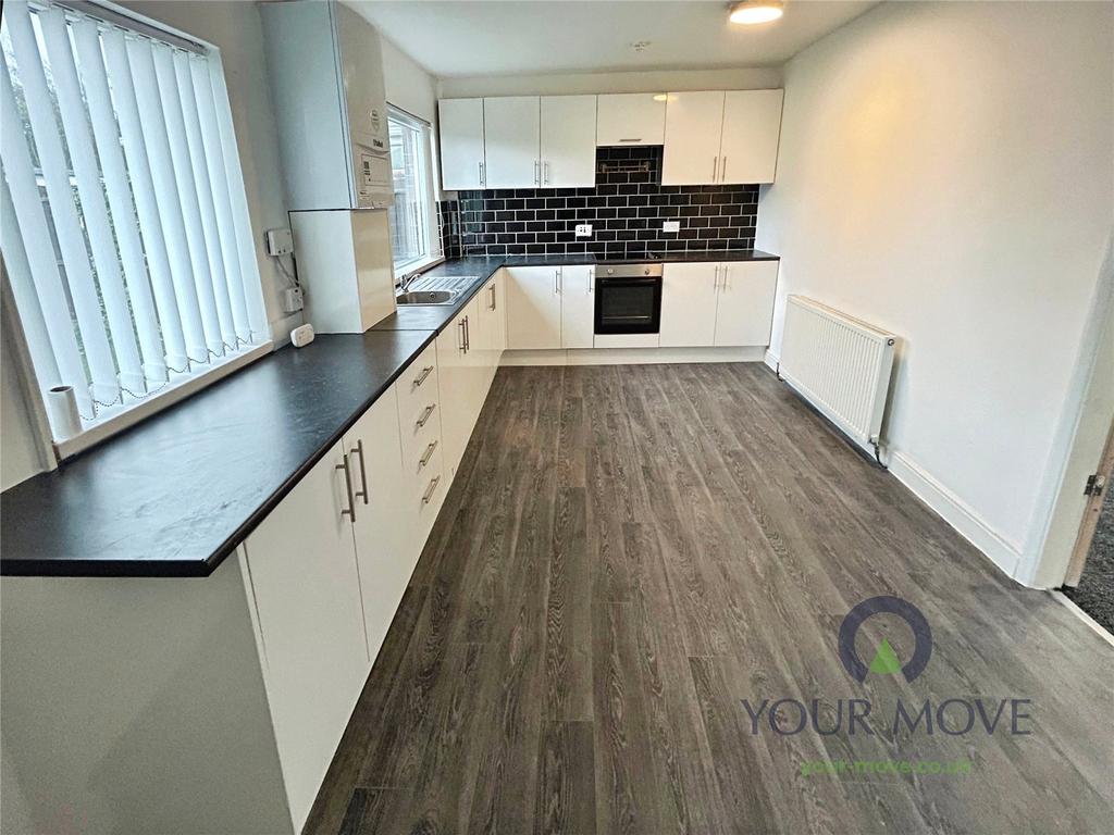 Kitchen/ Dining