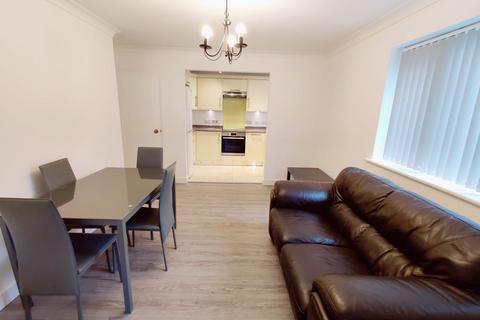undefined, South Croydon CR2