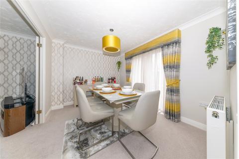 4 bedroom detached house for sale, Newbolt Close, Newport Pagnell, Buckinghamshire, MK16