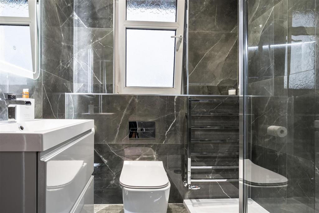 Bathroom-2.jpg